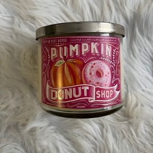 Bath and Body Works Pumpkin Donut Shop 3-Wick Candle